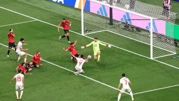 https://pict.sindonews.com/webp/850/pena/news/2026/06/27/11/1722351/aroma-konspirasi-mencuat-gol-dianulir-wasit-iran-gagal-lolos-otomatis-ke-fase-gugur-oee.webp