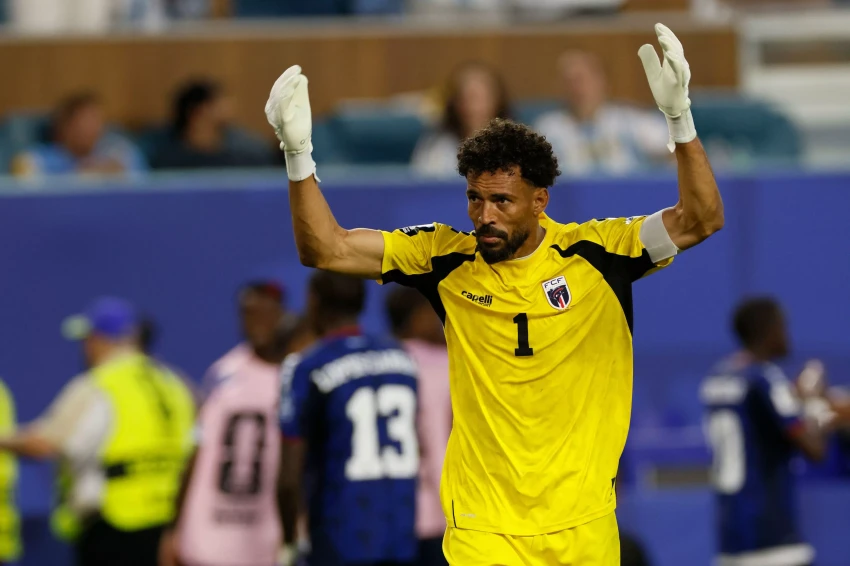 https://pict.sindonews.com/webp/850/pena/news/2026/07/04/11/1724787/kisah-heroik-vozinha-di-piala-dunia-2026-40-tahun-dan-18-penyelamatan-yxn.webp