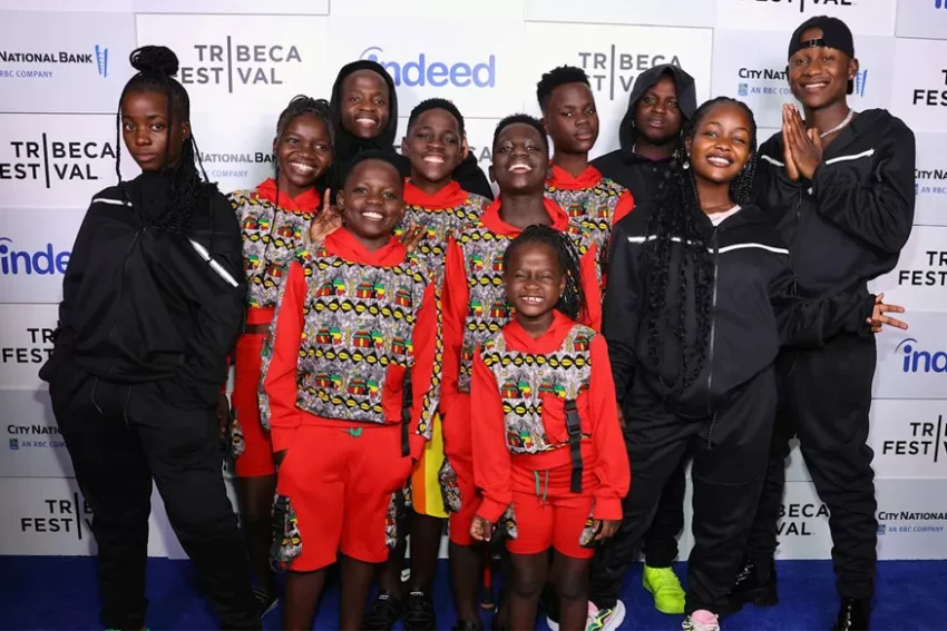 https://pict.sindonews.com/webp/850/pena/news/2026/07/20/11/1730089/kisah-ghetto-kids-dari-gang-sempit-kampala-ke-panggung-piala-dunia-dan-berduet-dengan-shakira-tth.webp