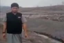 Buru Pria Pembuang Sesaji...