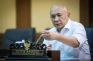 Menteri Teten Minta...