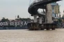 Tabrak Tiang Jembatan...