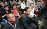 Edy Rahmayadi Ikut Berpakaian...