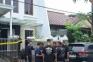 Suami Tewas dan Istri...