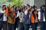 Keluarga Roy Suryo dan...