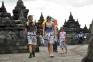 Pacu Daya Saing Pariwisata,...