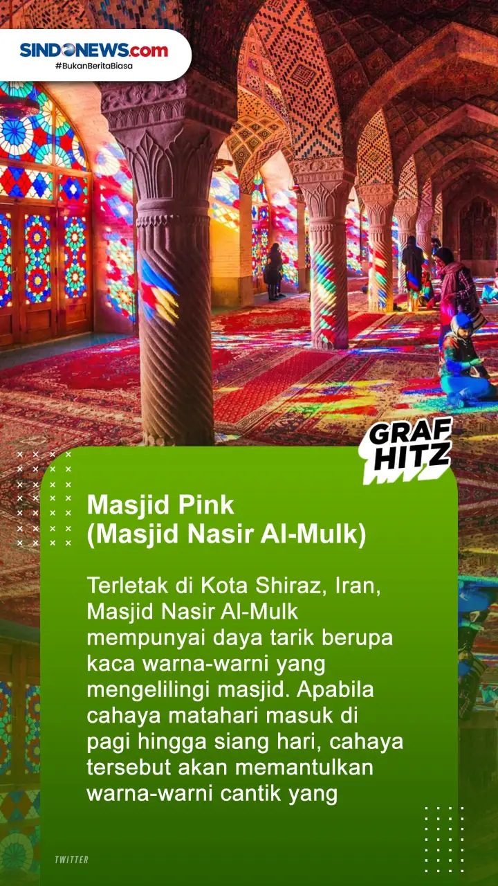 4 Masjid Unik Warna-Warni...